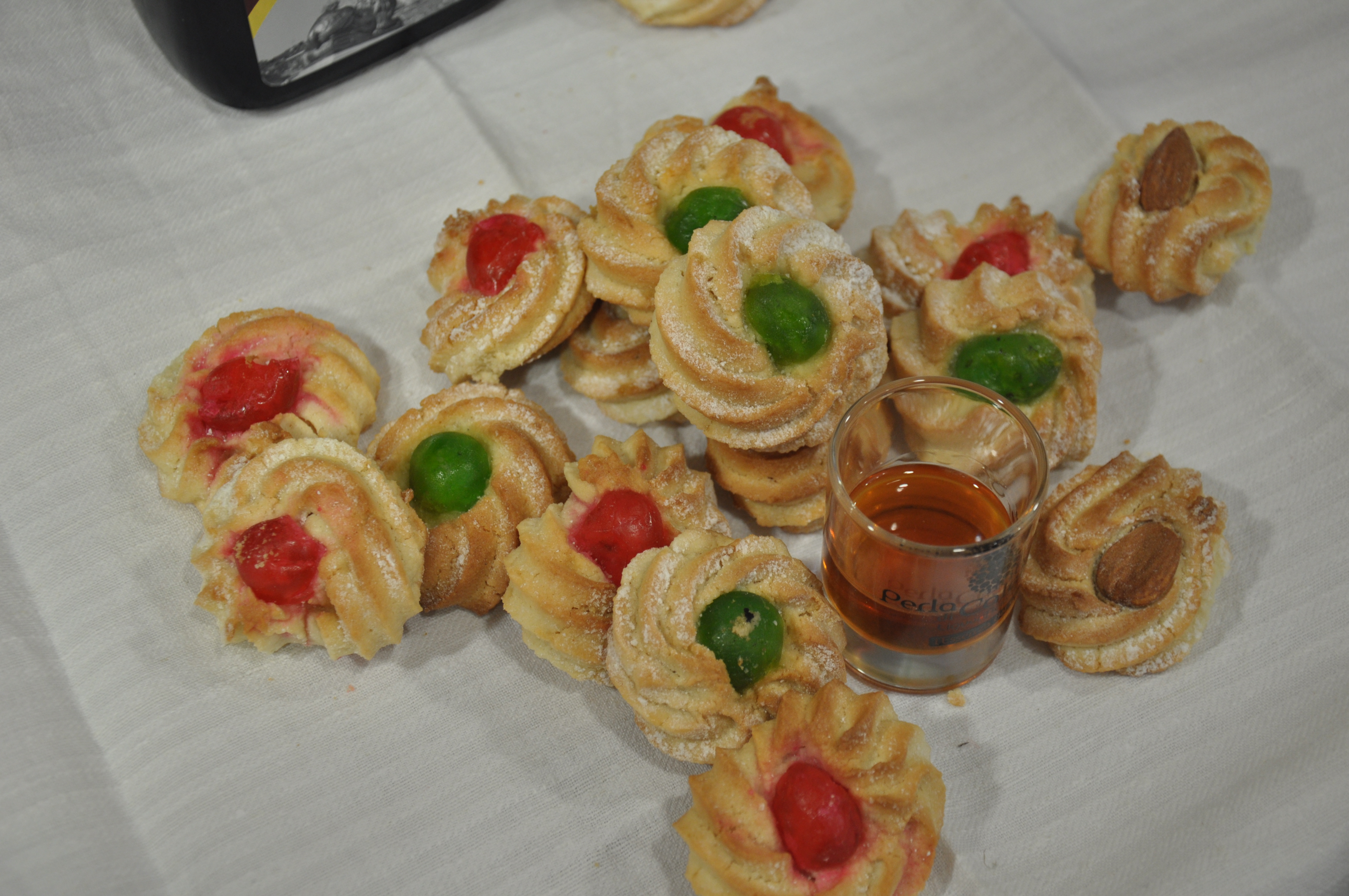 Dolci Natalizi Calabresi 5 Il Torrone.Dolci Tipici Calabresi Salati Natalizi E Dolci Prezzi E Offerte Calabria Saporita